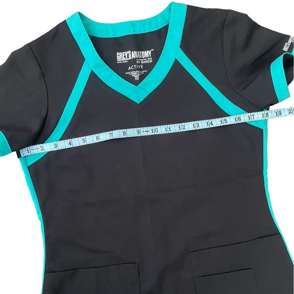 Grey’s Anatomy Barco Scrub top Size XS - Picture 3 of 7